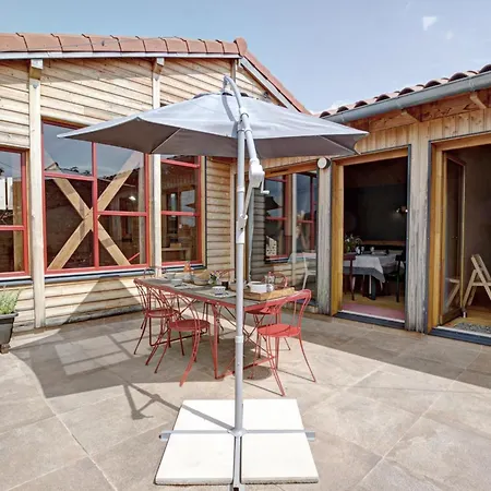 Landhuis Authentique Avec Terrasses Spacieuses - Fr-1-496-327 Verrieres-en-Forez